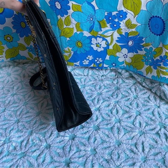 Vintage purse Victorian coffin style purse quilted black leather goth dark - Picture 2 of 14